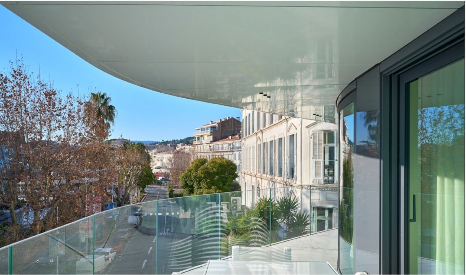 Luxury 6-Bedroom Cannes Apartment – Sea View, Events up to 80 Guests
