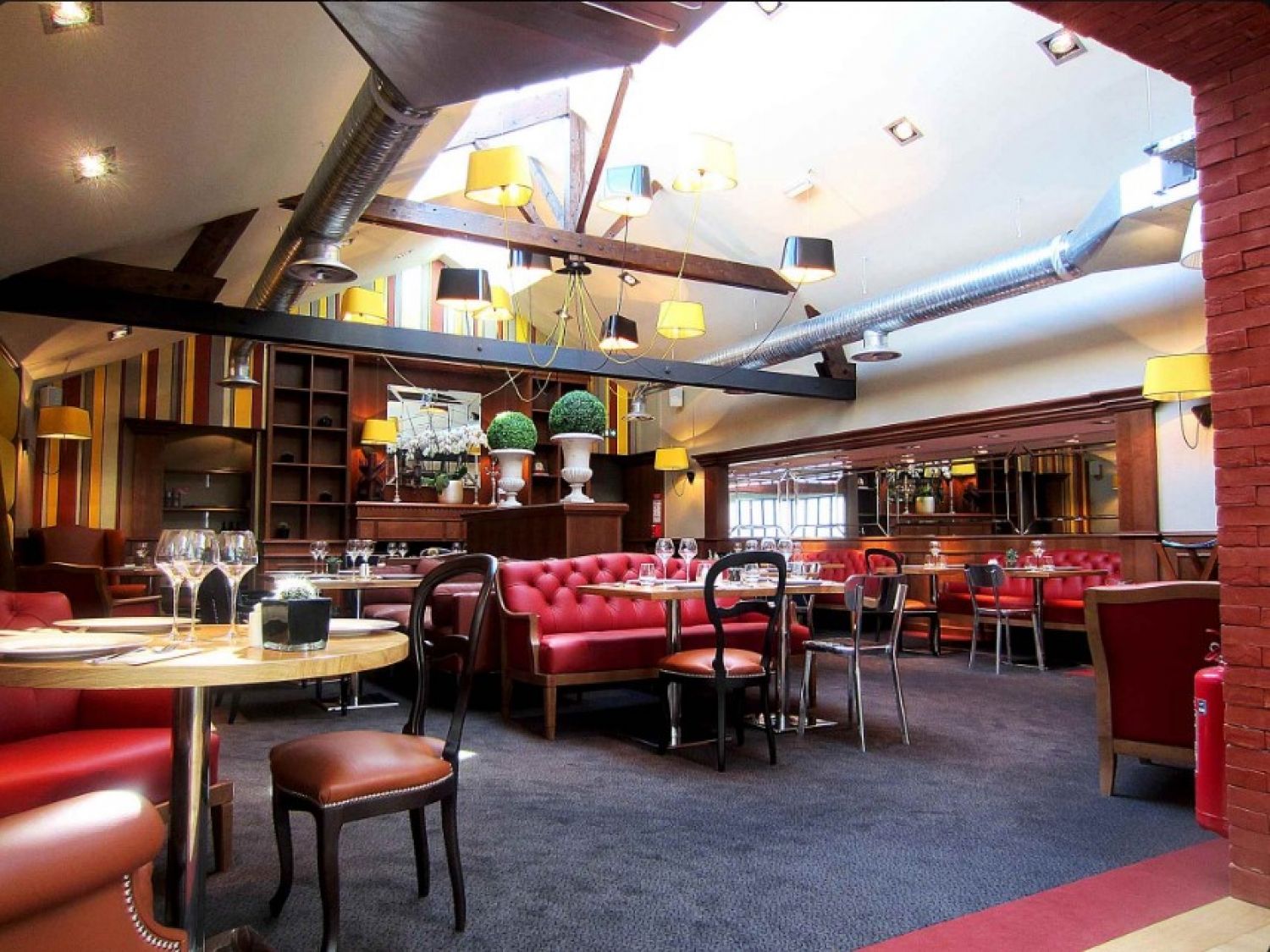 Salle déco italienne sur deux niveaux 