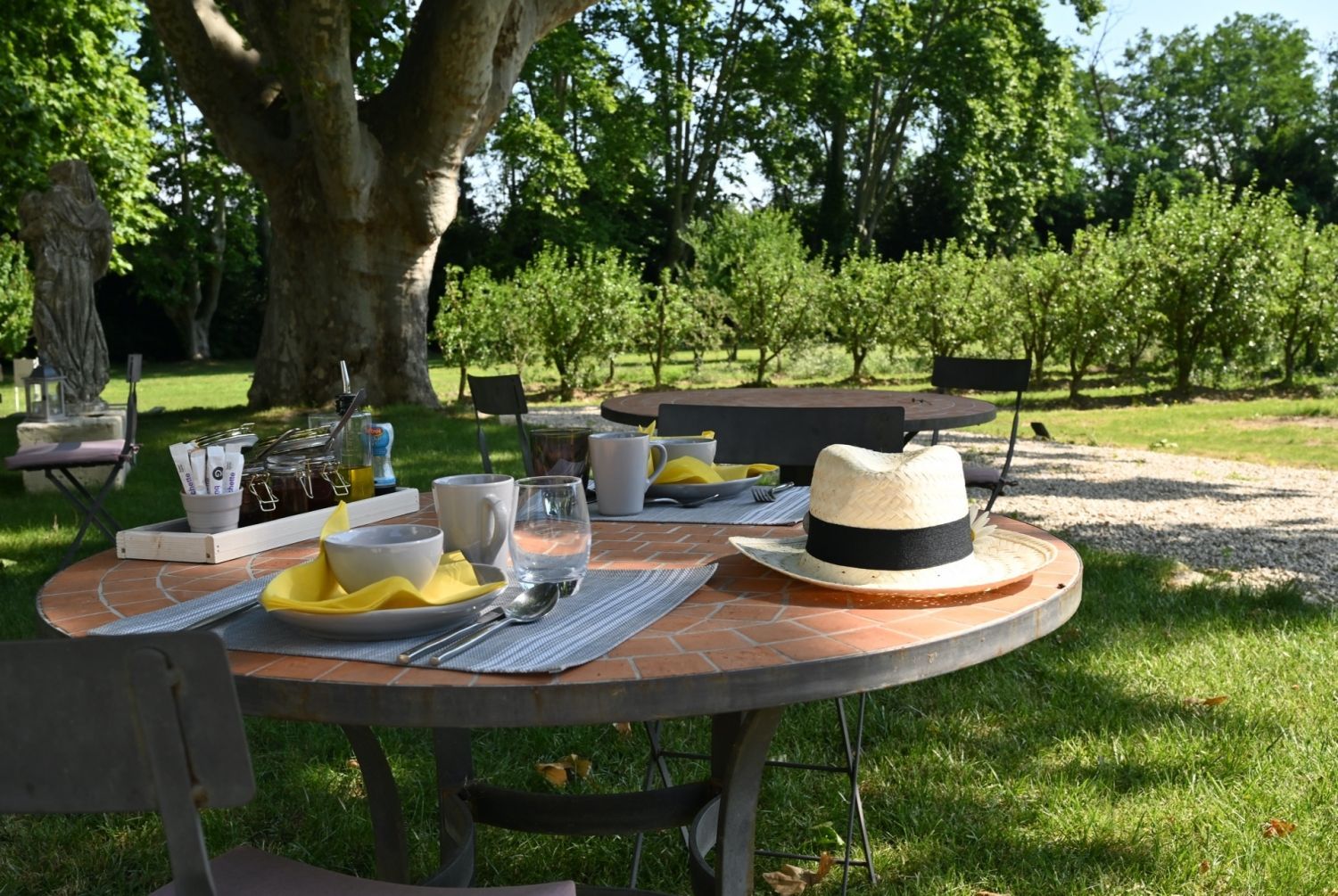Provençal farmhouse in 17th Avignon