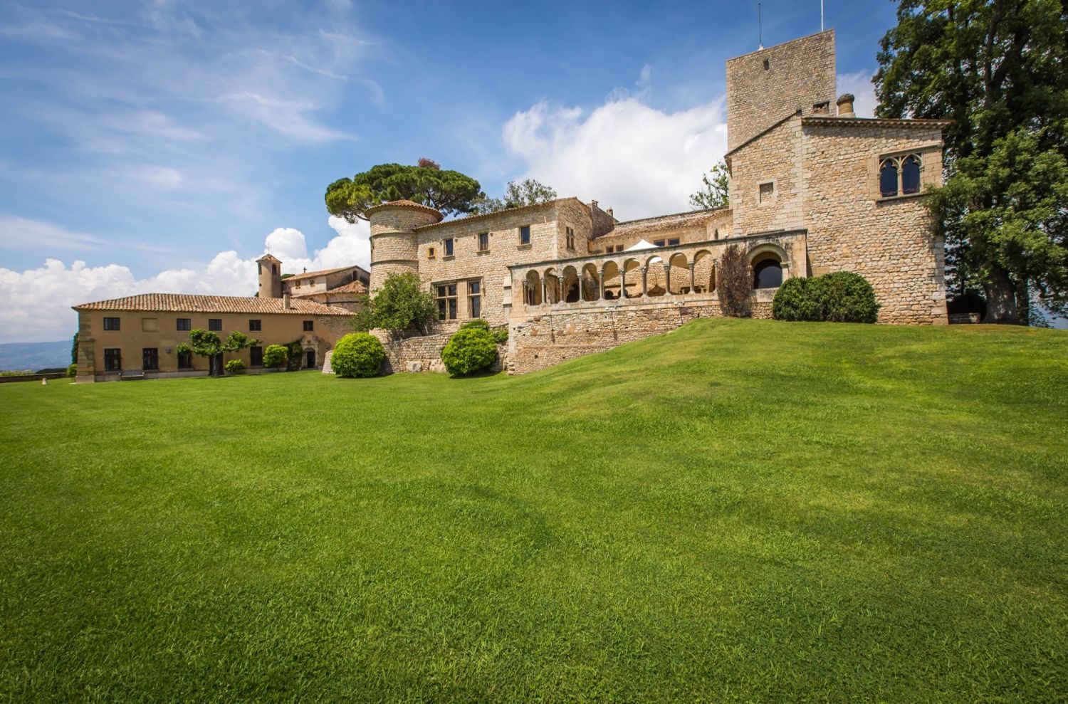 Château sur les hauteurs de Cannes