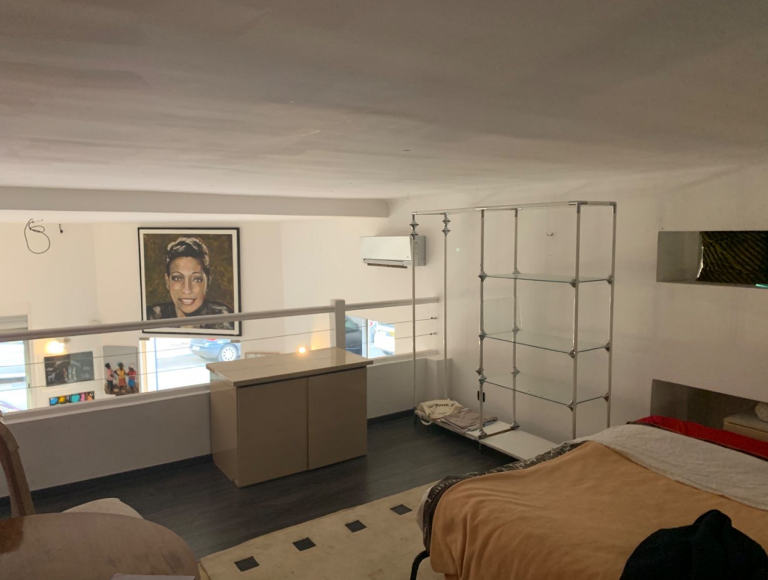 Art gallery 200 m²