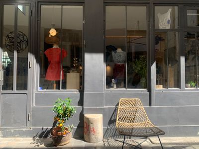 Charming Former Upholsterer's Workshop in Paris 11th Arrondissement