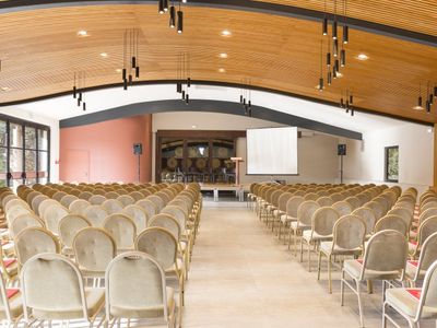 Harvest room for a big event combined with a guided Art tour