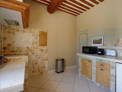 Private estate 15 minutes from Aix en Provence