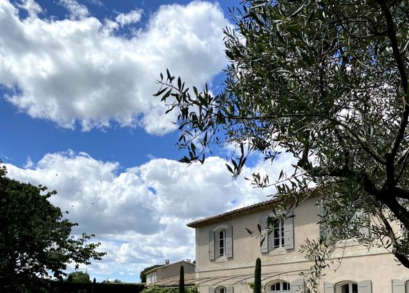 Bastide 240 m² with swimming pool