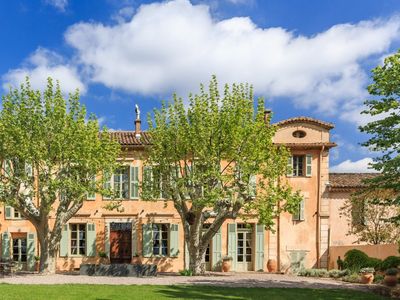 Splendid Manor from 1830