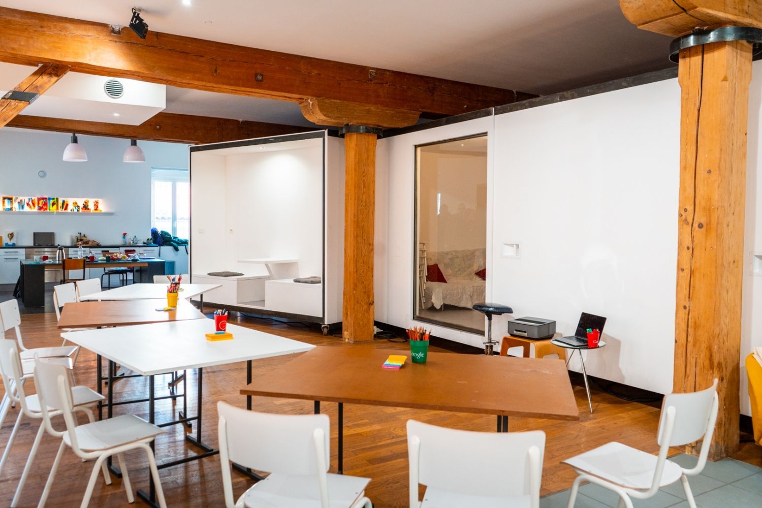 Atelier divisible en deux salles