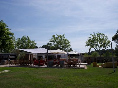 Spacious Indoor Room & Garden for Events in Aix-en-Provence