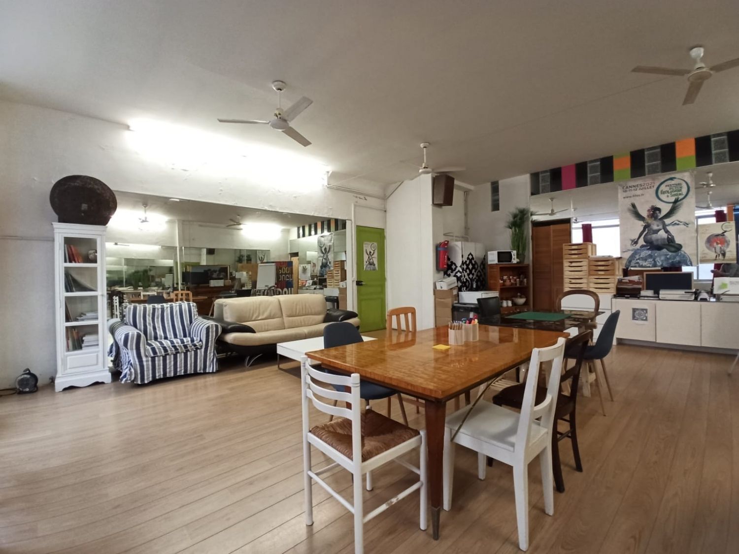 Versatile Meeting or Yoga Studio Cannes – 50m², Up to 50 Guests