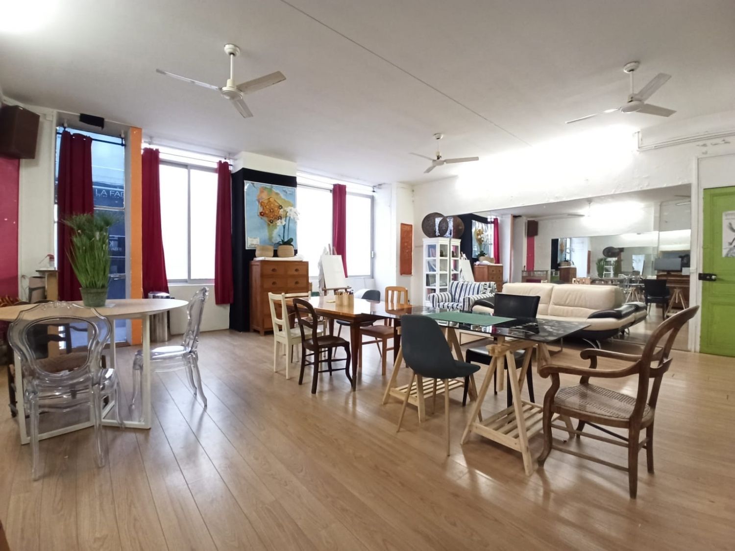 Versatile Meeting or Yoga Studio Cannes – 50m², Up to 50 Guests