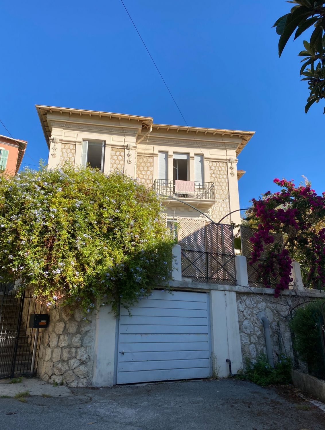Maison de ville au calme avec piscine 