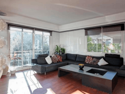 Villa Albert Cannes – Modern Villa with Pool & Spa, Events up to 60