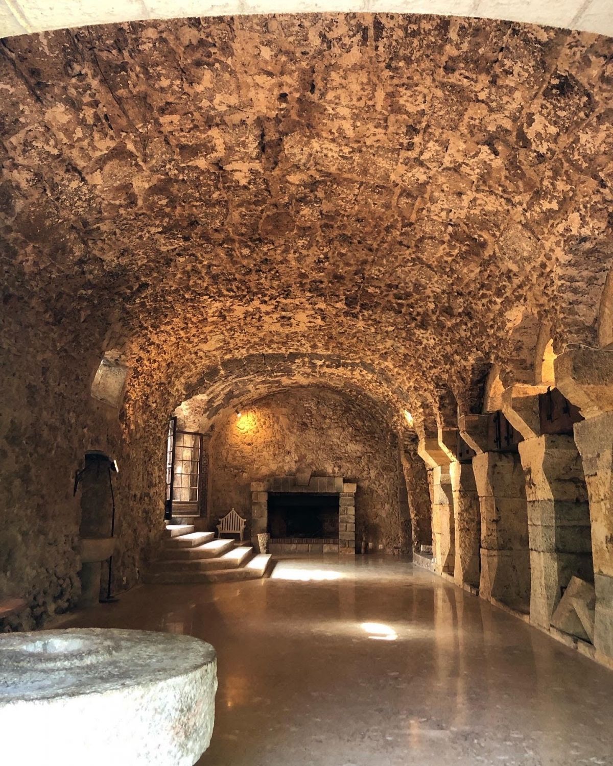 Estate Old 17th century oil mill in Provence
