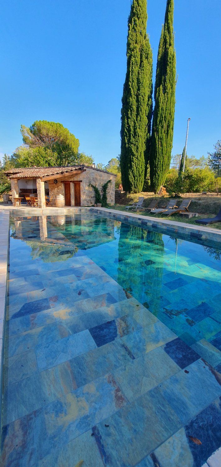 Estate Old 17th century oil mill in Provence