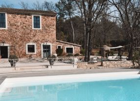 Stone Built Bastide near Canyon and Route des Vins 