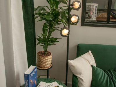 Art gallery - two atypical spaces