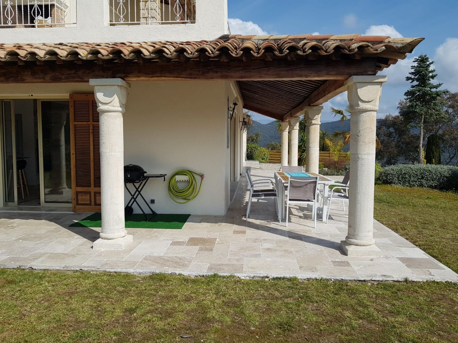 Superb villa with Cannes bay view