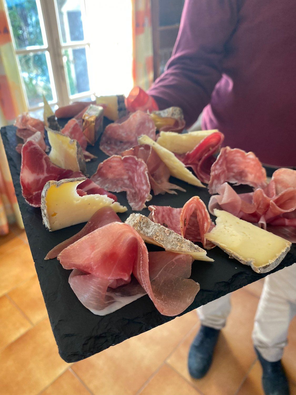 Restaurant avec bar et musique