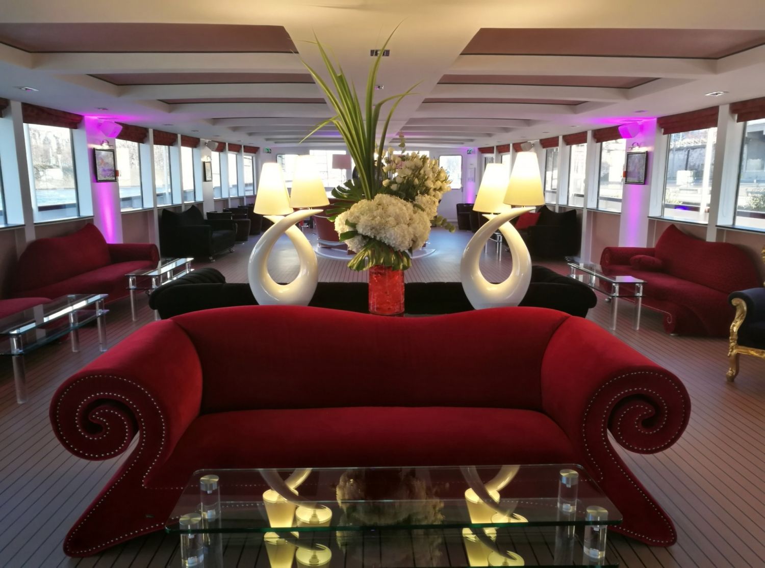 Luxury Yacht Venue in Paris with Eiffel Tower Views
