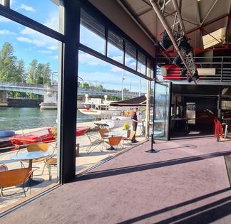 Loft on the quay of the Seine