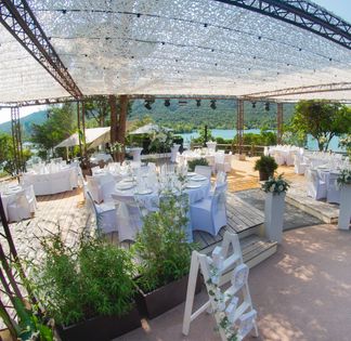 Espace en pleine nature, pour une réunion Chic et Intimiste