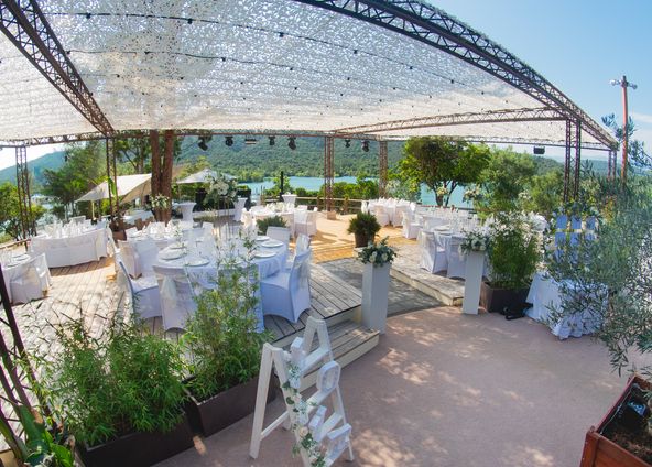 Espace en pleine nature, pour une réunion Chic et Intimiste