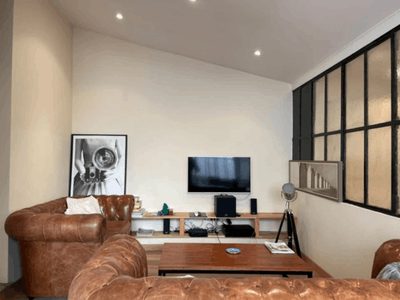 Central Cannes 3-Bedroom Apartment – 5 Min from Palais, Events up to 20
