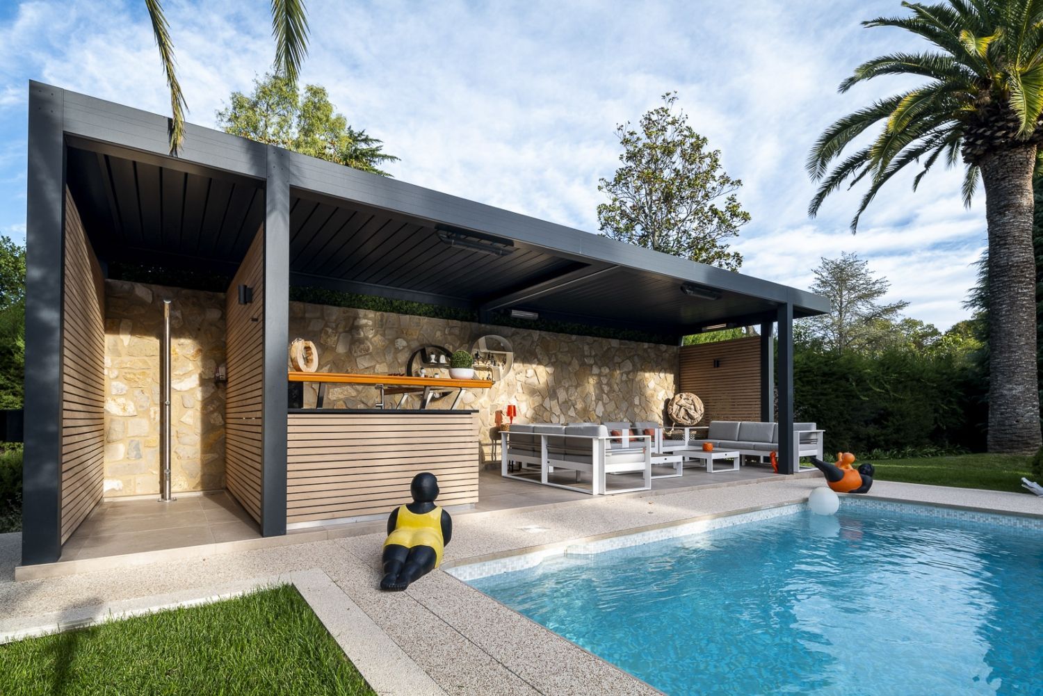 Villa luxueuse et lumineuse en pierres 360 m² 