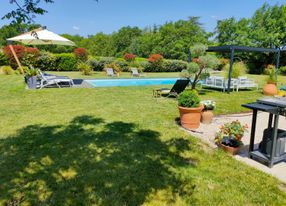 Garden with swimming pool