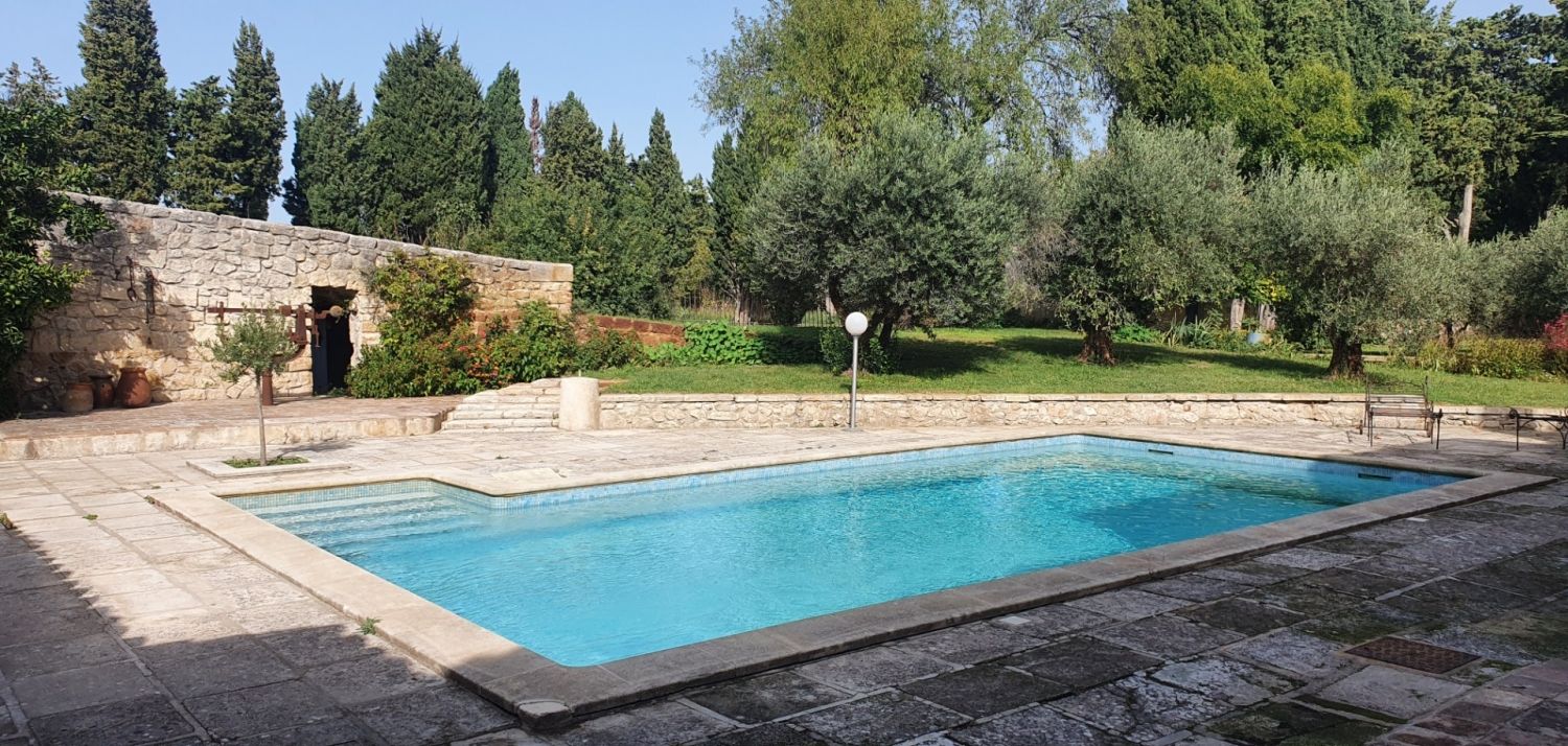 Mas with swimming pool