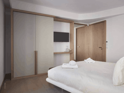 Luxury 3-Bedroom Apartment Cannes – Opposite Palais, Terrace, Events up to 30