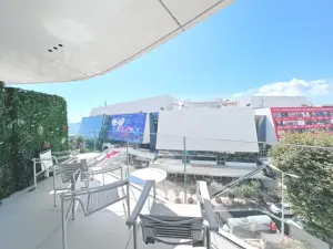 Luxury 3-Bedroom Apartment Cannes – Opposite Palais, Terrace, Events