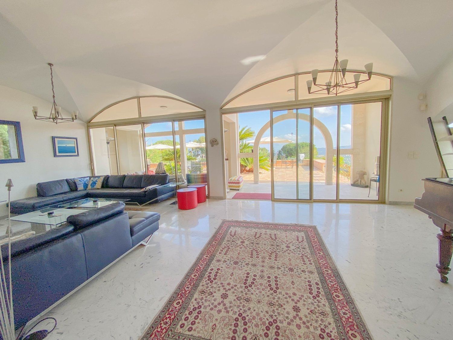 Luxury Villa in St Paul de Vence with Sea Views & Pool