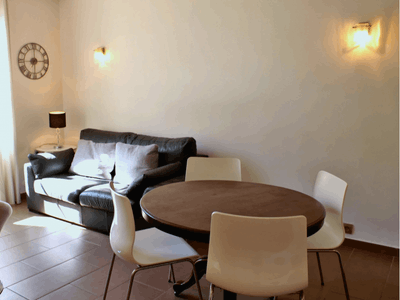 Cannes 2-Bedroom Apartment – 75m² Near Palais, Events up to 10