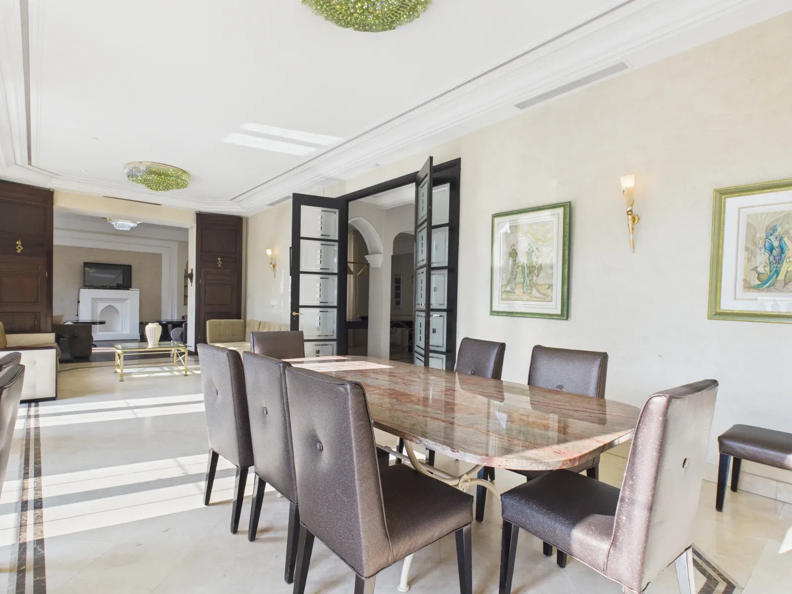 Villa Spacieuse à Cannes pour Événements | 1500 m² près de la Croisette