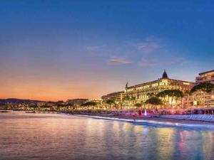 Lieu Classique Moderne Intime à Cannes près du Palais des Festivals