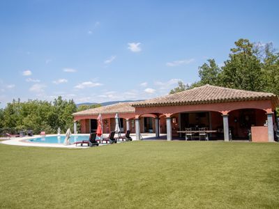 Villa Saint-Paul-en-Forêt : Lieu d'Événements Serein en Pleine Nature