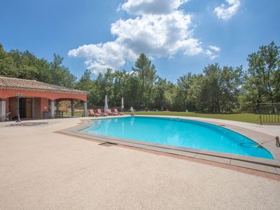 Villa Saint-Paul-en-Forêt : Lieu d'Événements Serein en Pleine Nature