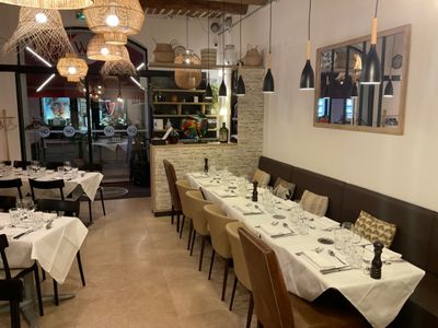 Restaurant romantique avec terrasse au centre de Cannes – Pour événements privés