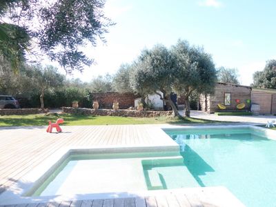 150 m² terrace with large swimming pool