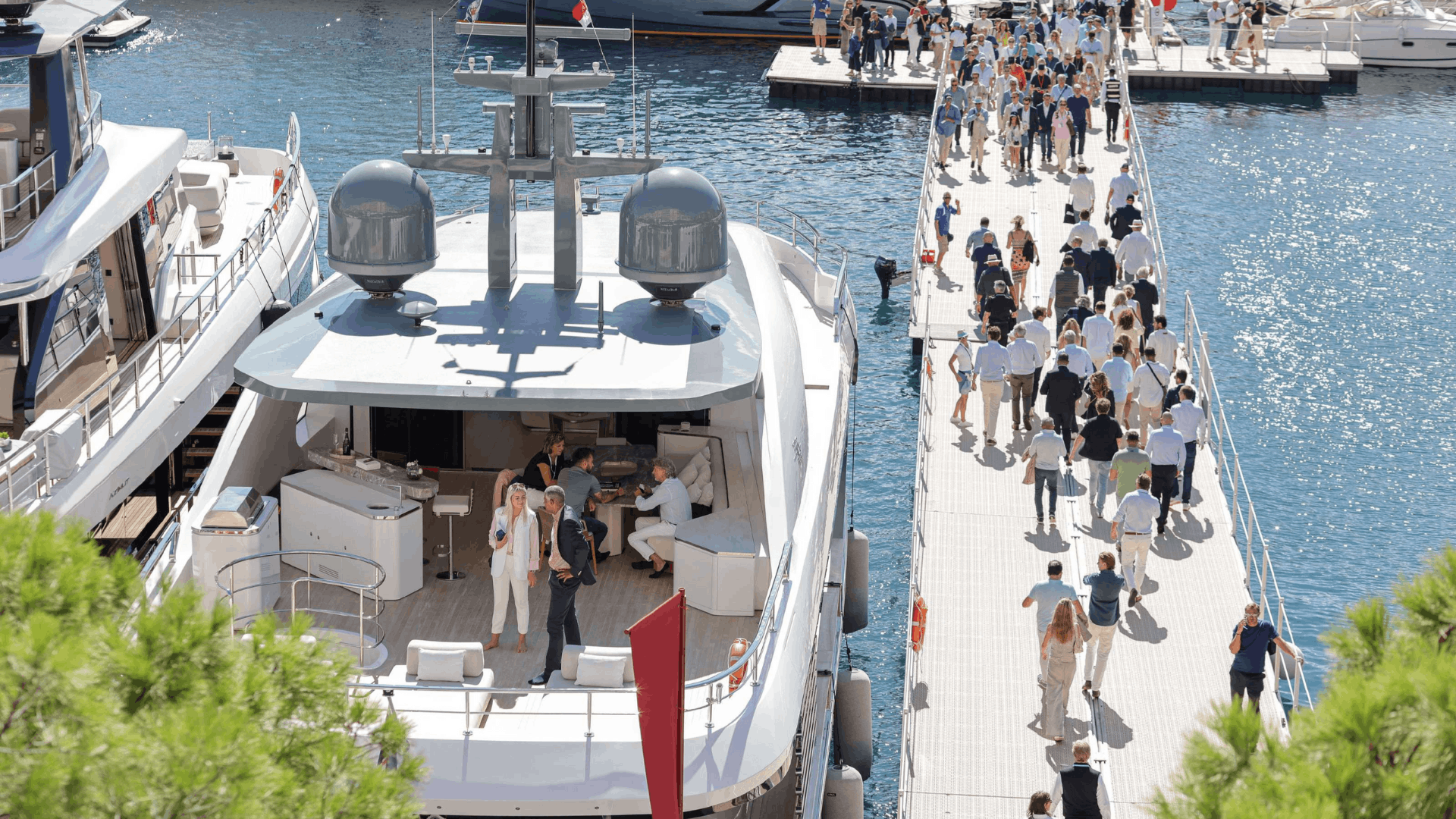 Cocktail Perfume Bar: A Sensory Experience in Monaco