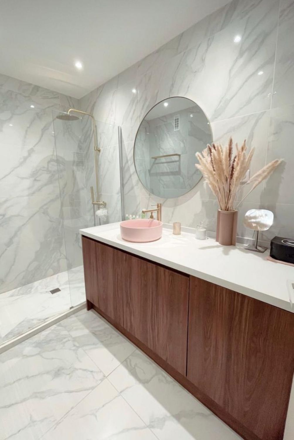 Cannes 1-Bedroom Apartment – 10 Min to Croisette, Sleeps 4