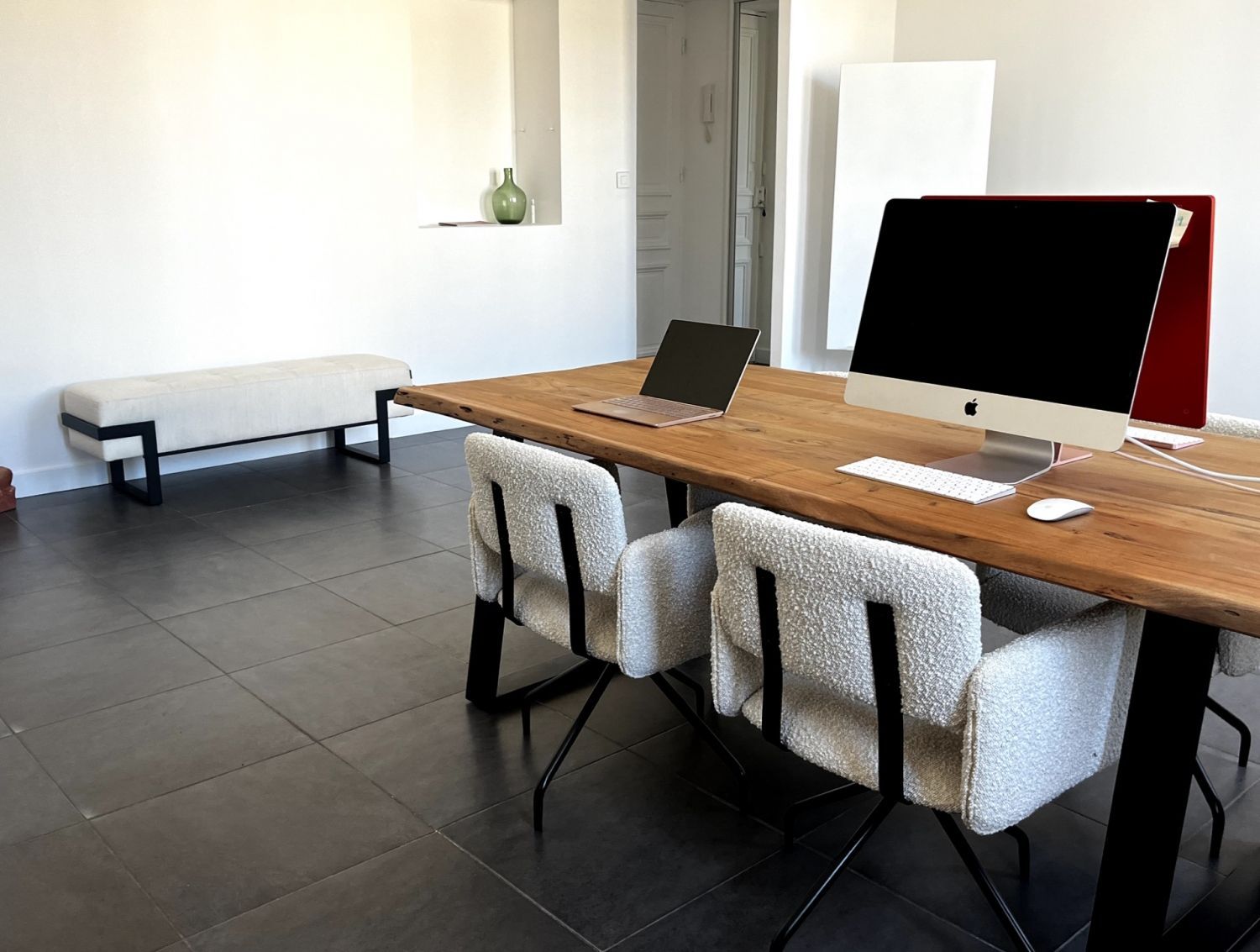 Creative Loft Space in Cannes – 100m² for Shoots & Events
