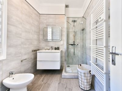 Cannes Apartment Near Palais – 3 Rooms, Sleeps 4