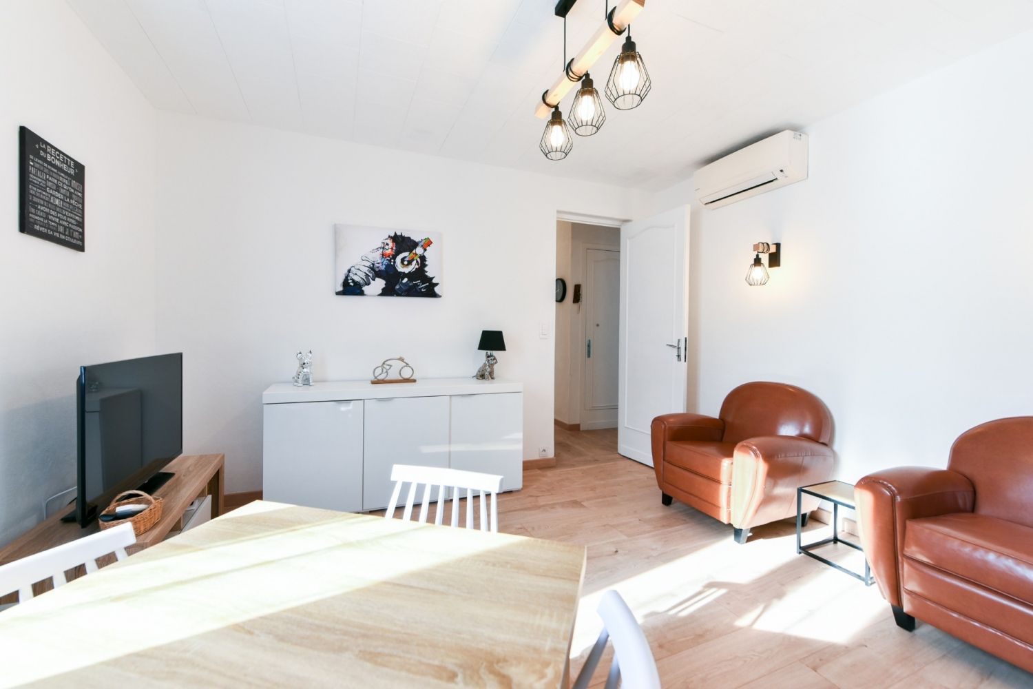 Appartement moderne 3 pièces à 10 minutes du Palais des Festivals