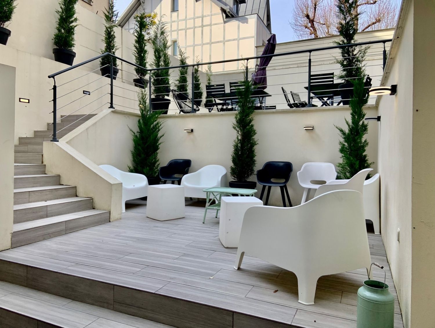 Seminar space with large private garden