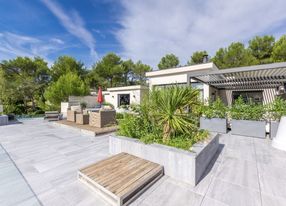 Prestigious villa 550 m² with terrace 260 m² maritime horizon view