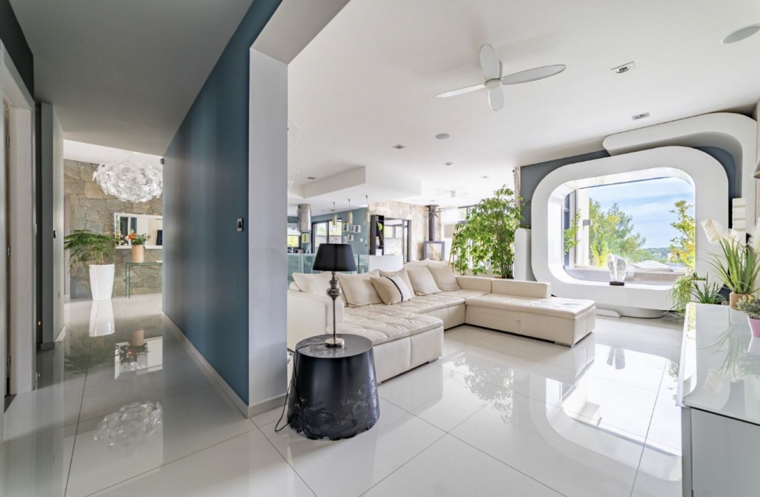 Prestigious villa 550 m² with terrace 260 m² maritime horizon view