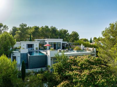 Prestigious villa 550m² with SPA and terrace 260m² sea view