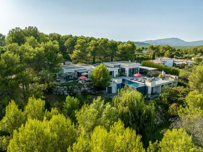 Prestigious villa 550m² with SPA and terrace 260m² sea view